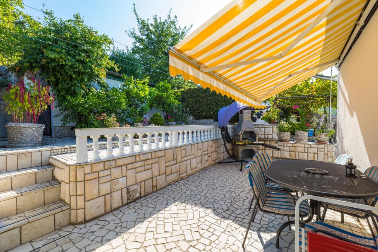 Apartman Mladenka Dramalj Zewnętrze zdjęcie