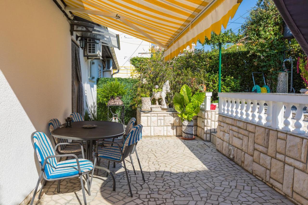 Apartman Mladenka Dramalj Zewnętrze zdjęcie